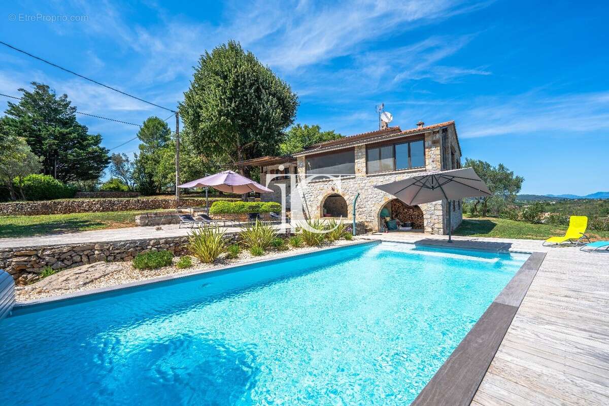 Mas du xviiieme 166m² habitables 4272m² de terrain piscine 11x5 - photo 21