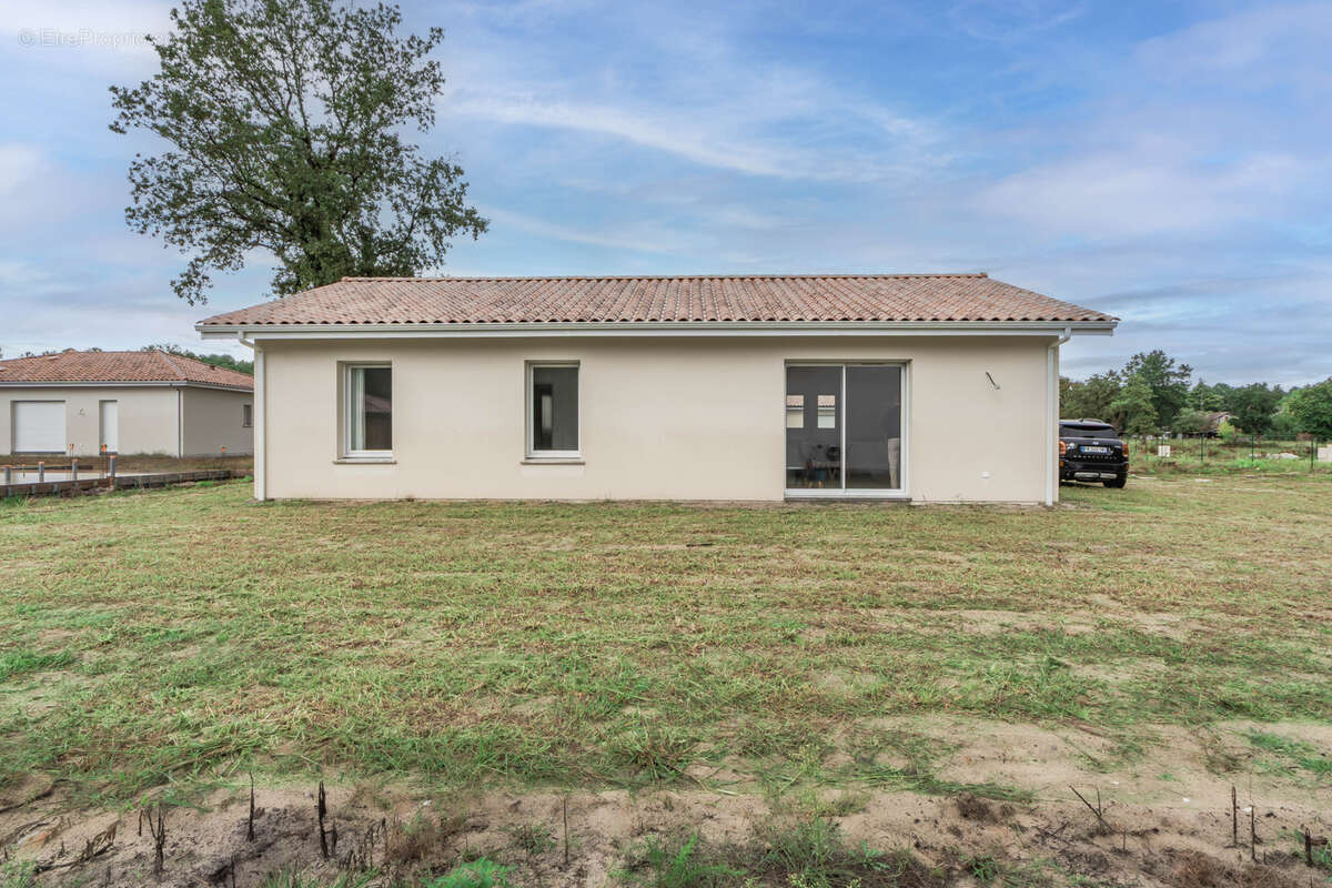 Maison à VIELLE-SAINT-GIRONS