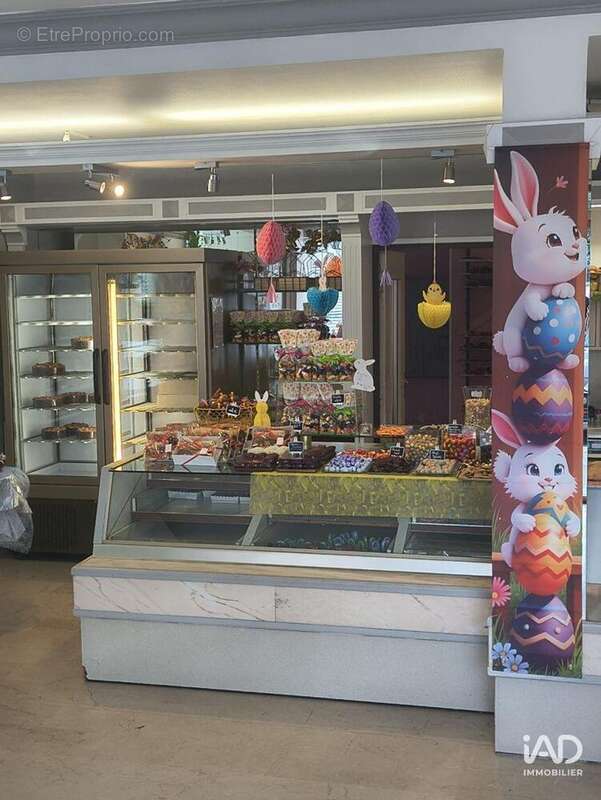 Photo 7 - Commerce à SORGUES