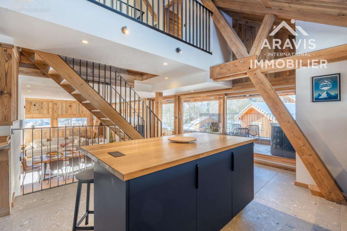 Appartement à LE PETIT-BORNAND-LES-GLIERES