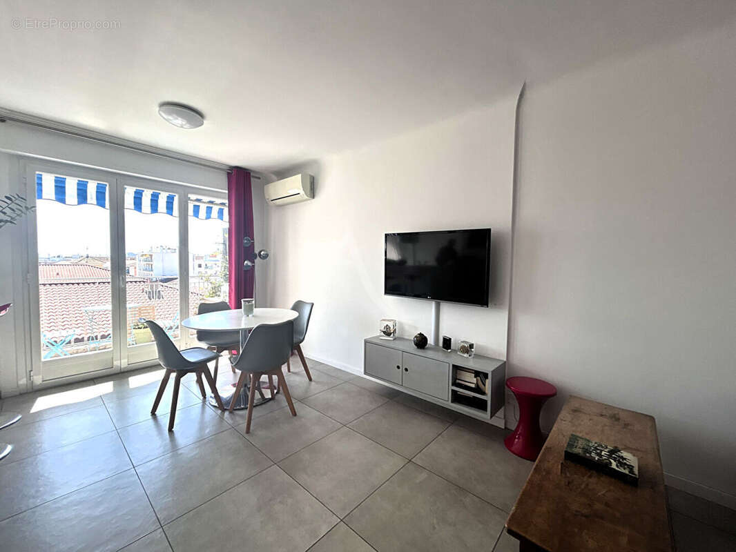 Appartement à CAGNES-SUR-MER