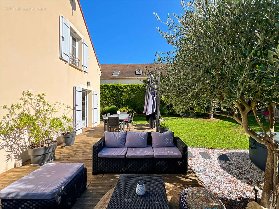 Maison à SAINT-CYR-EN-ARTHIES