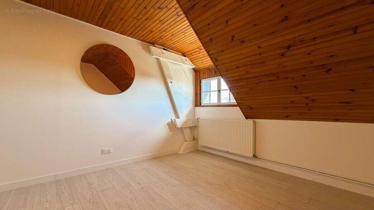 Maison à CHATELLERAULT