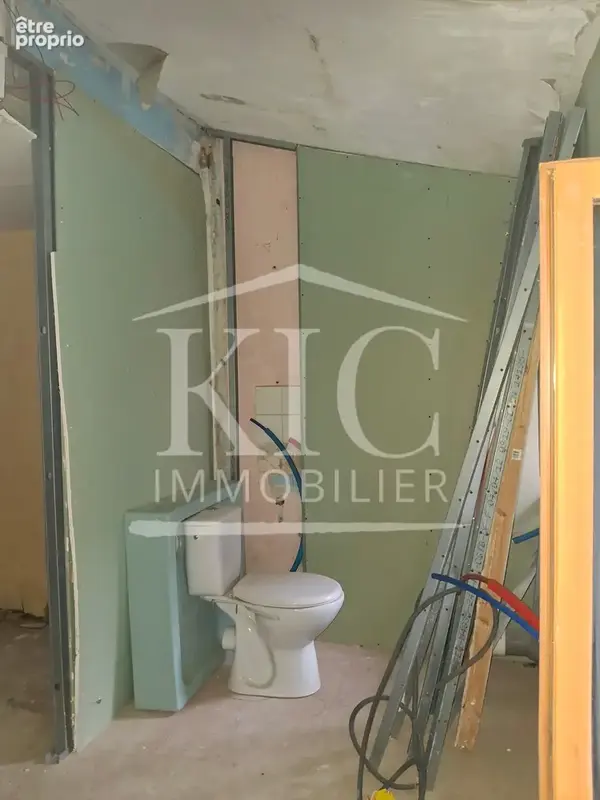 PROCHE CARCASSONNE - Maison de village à rénover - Idéal investisseur ou premier achat - photo 3