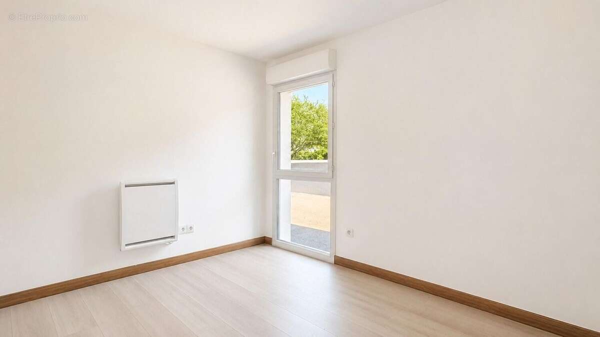 Photo 8 - Appartement à AMBARES-ET-LAGRAVE