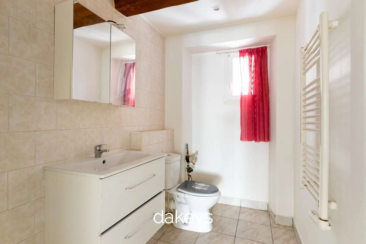 Appartement à MARSEILLE-6E