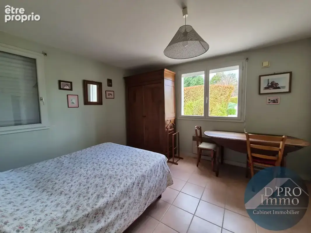 VERTOU PORTEREAU - Maison familiale 158 m² 4 chambres 715 m² de terrain - photo 4