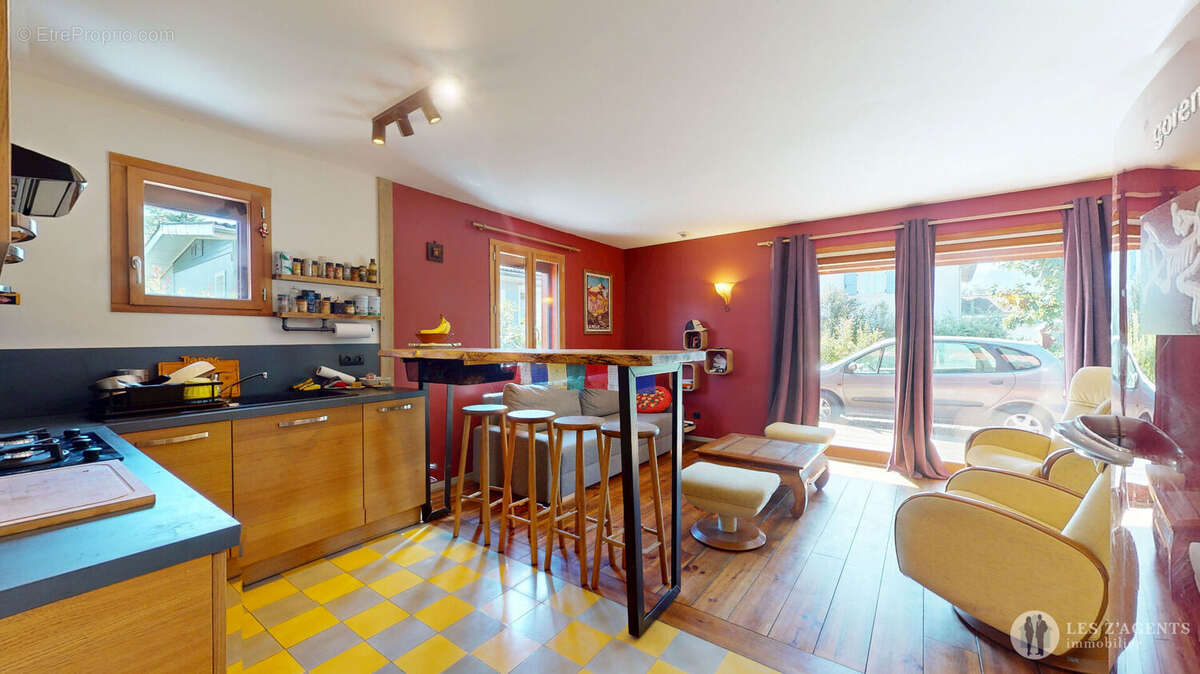 Maison à ECHIROLLES