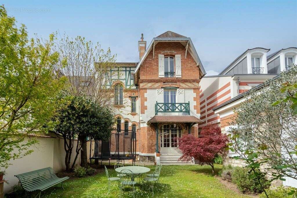 Maison 214 m² à Joinville-Le-Pont  - photo 15