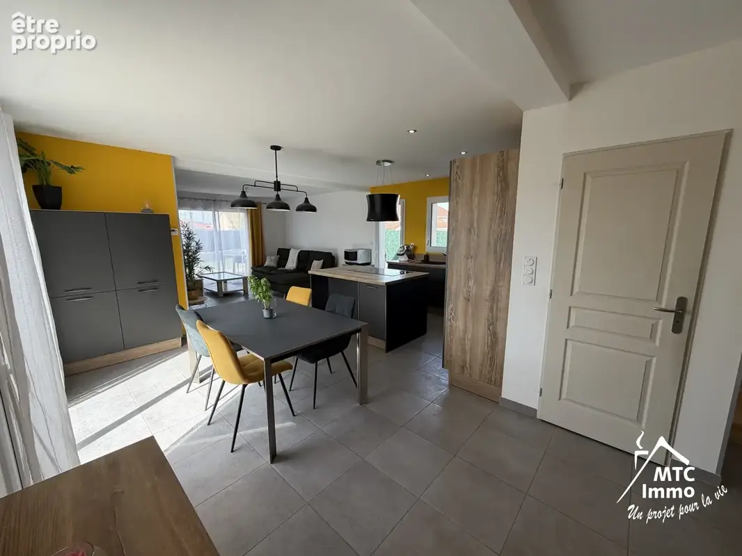 Photo Maison à Loyettes au prix de 359 000€