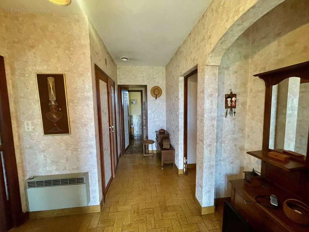 Maison à SAINT-PAUL-DE-JARRAT