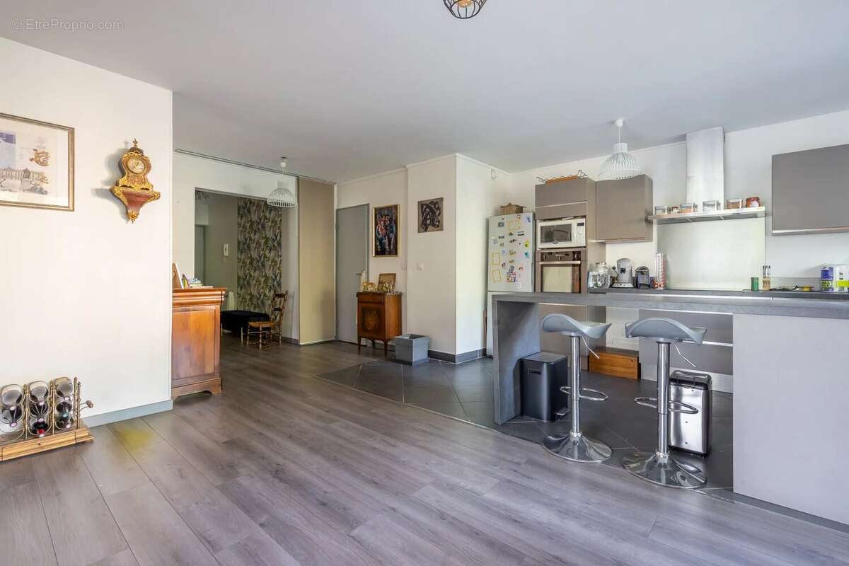 Appartement 105 m² à Charenton-Le-Pont  - photo 3