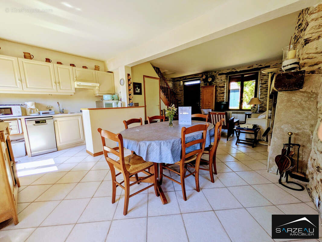 Maison à LE TOUR-DU-PARC