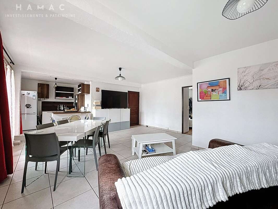 Appartement à SAINTE-FOY-LES-LYON