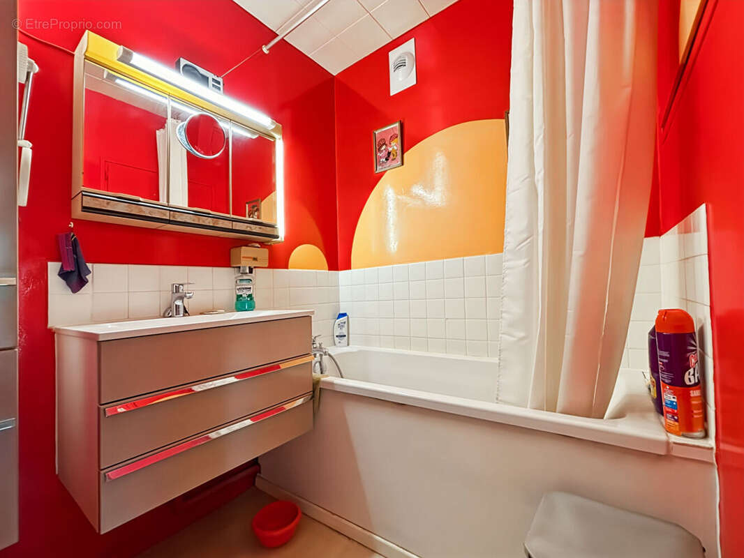 Appartement à VERRIERES-LE-BUISSON