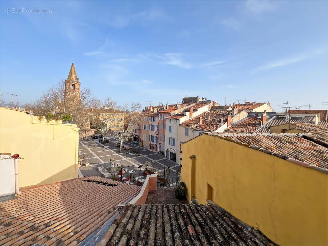 Appartement à FREJUS