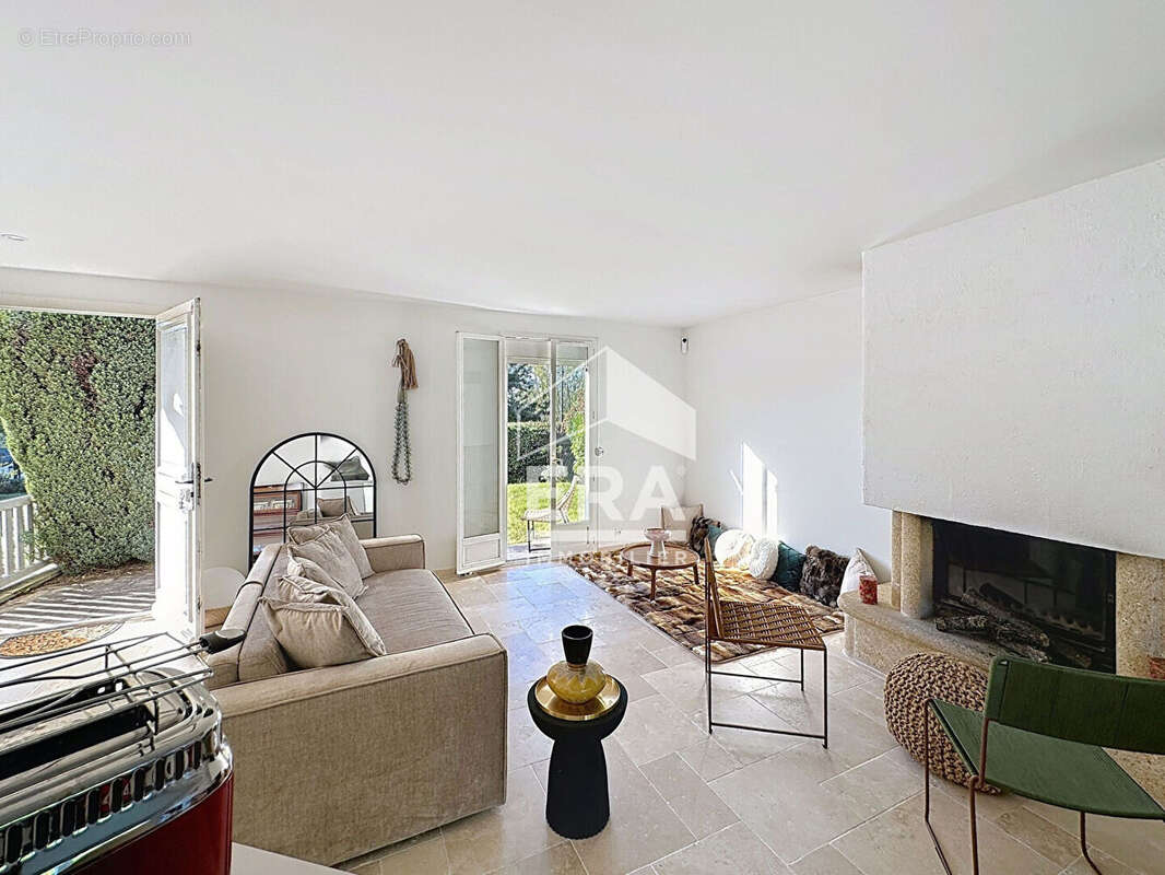 Maison à CONFLANS-SAINTE-HONORINE