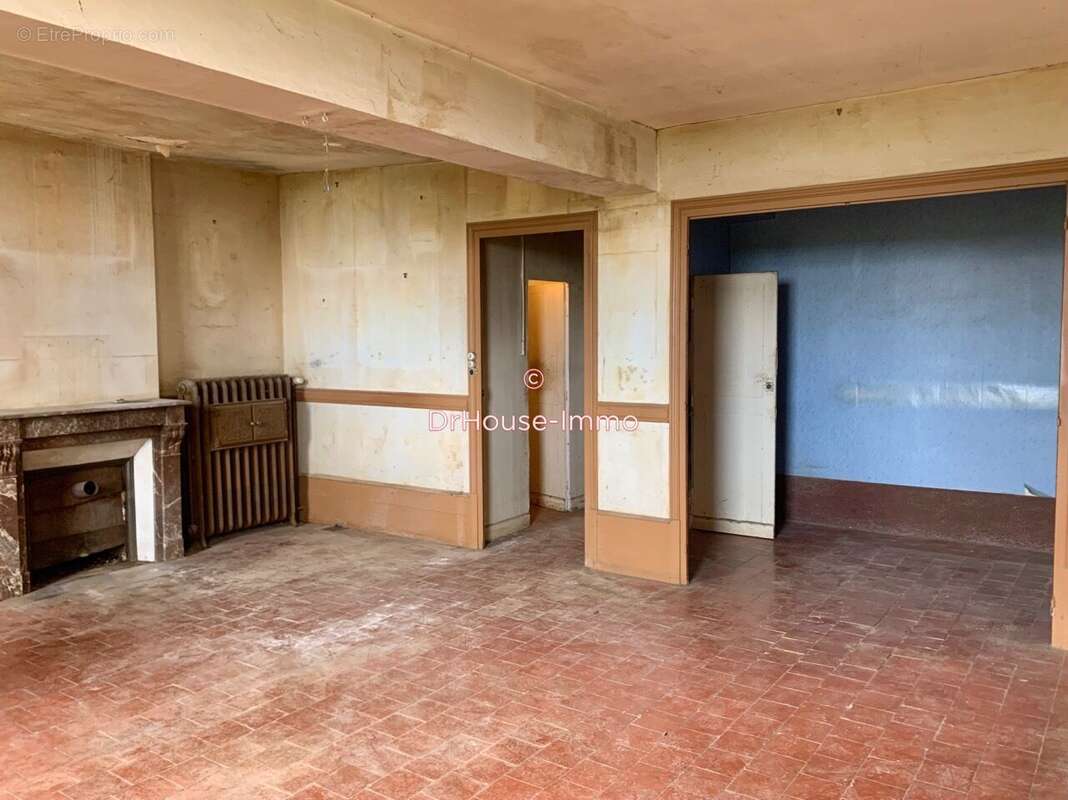 Maison 223 m² à Sainte-Colombe  - photo 33