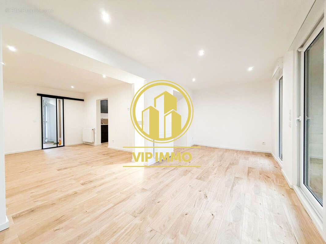 Maison à WAMBRECHIES