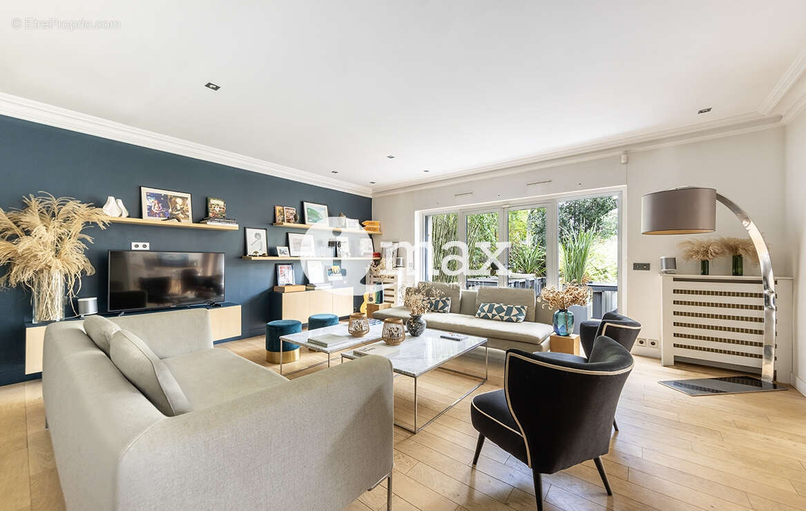 Appartement à NEUILLY-SUR-SEINE