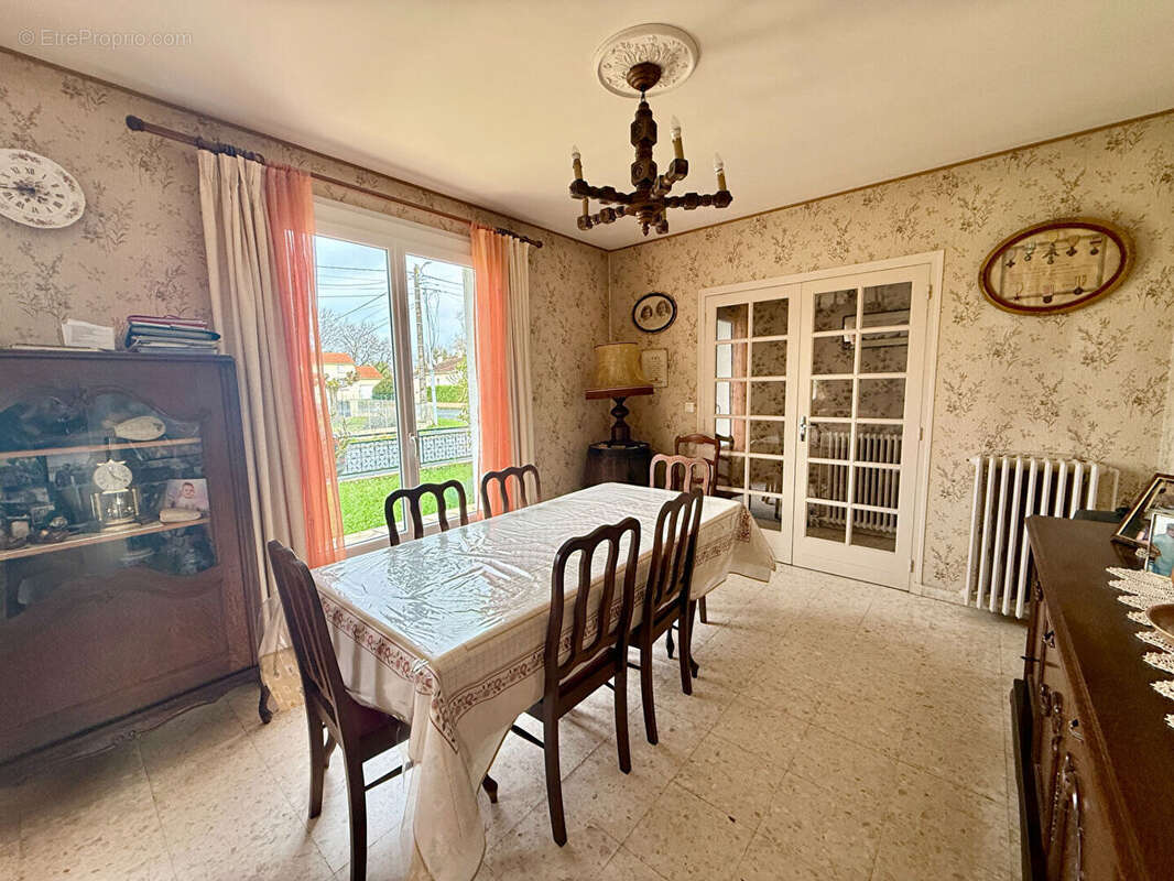 Maison à SAINT-SYLVESTRE-SUR-LOT