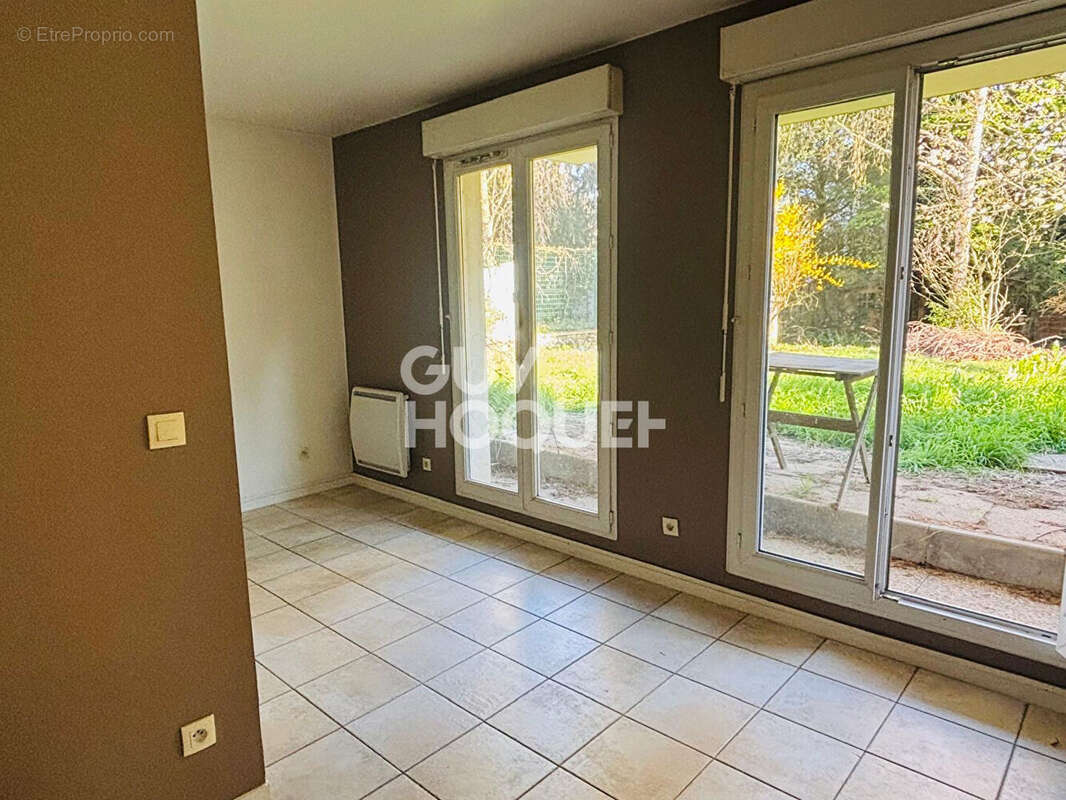Appartement à THIAIS