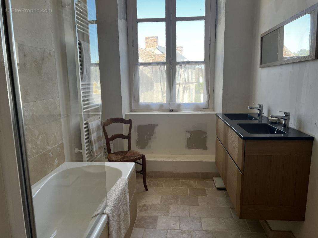 Maison 202 m² à Merigny  - photo 7