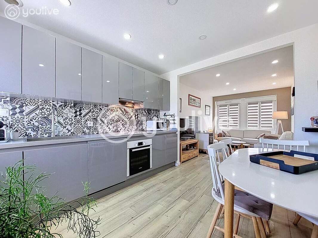 Maison à PLOUGUERNEAU