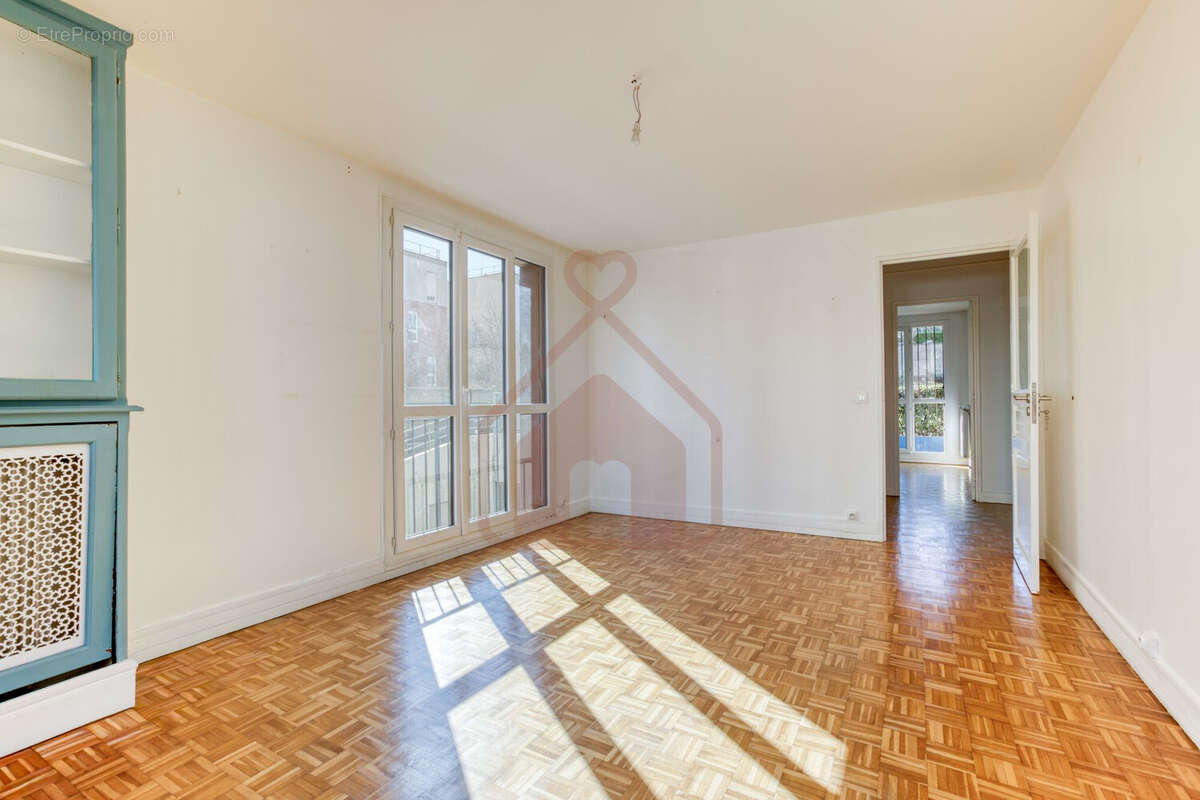 Appartement à LE KREMLIN-BICETRE