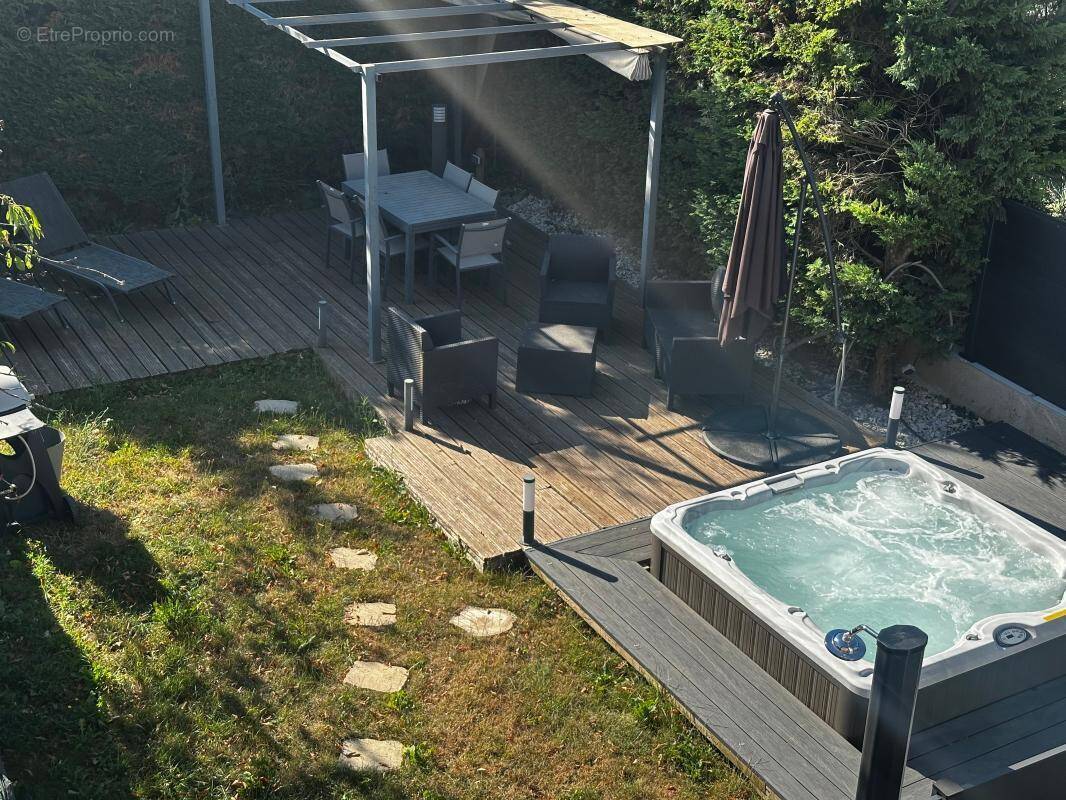 Appartement à AIX-LES-BAINS