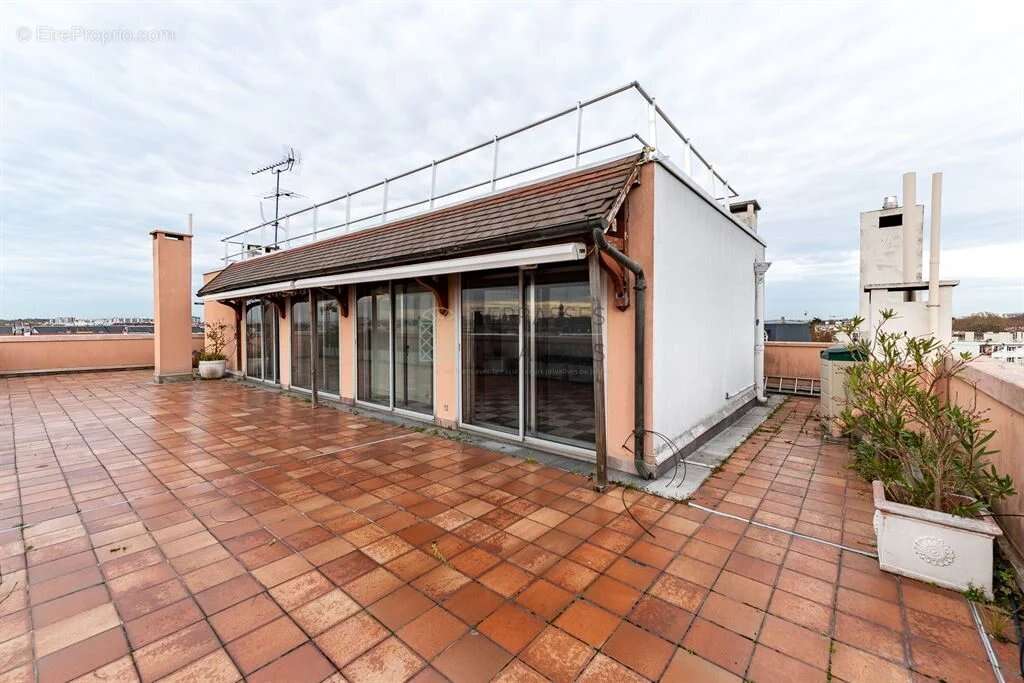 Appartement à SAINT-MAUR-DES-FOSSES