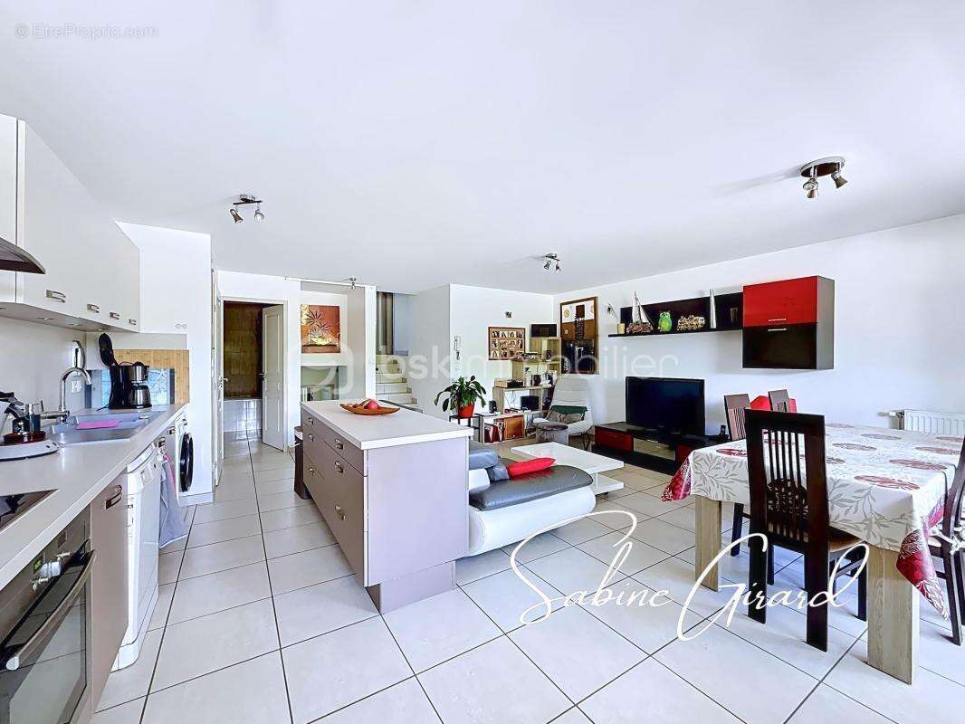 Appartement à ECHIROLLES