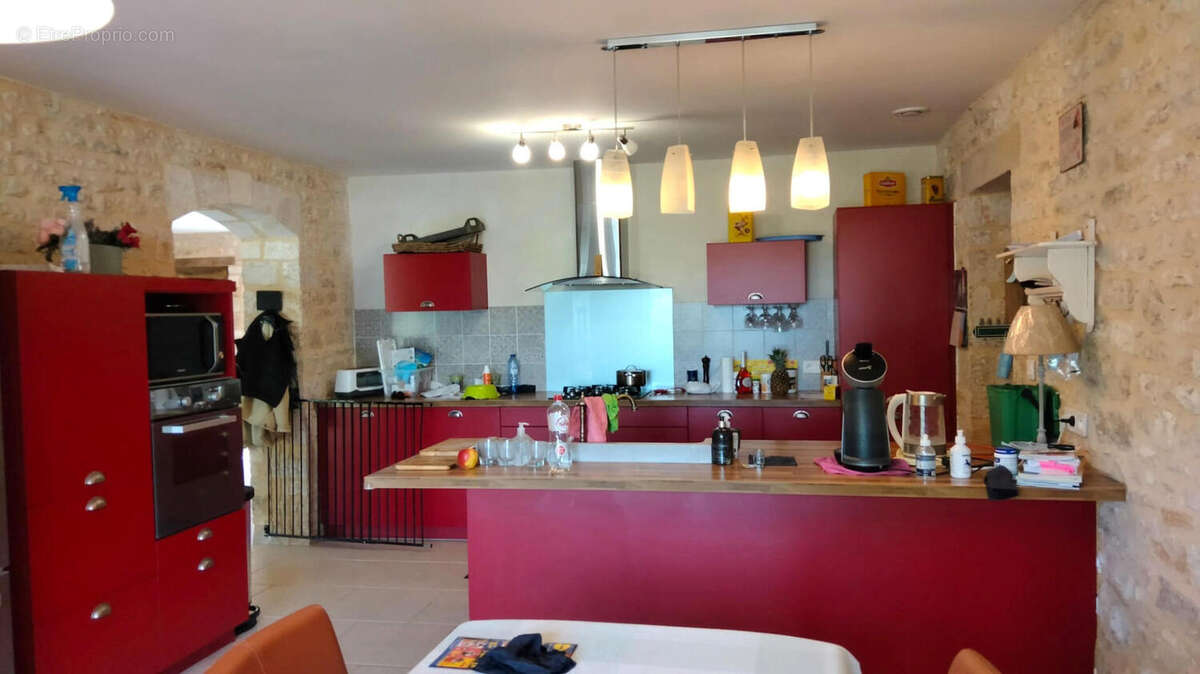 Magnifique Longère en Pierre, Maison d’Amis, Piscine, Vaste Grange, Vue Imprenable, Près d'Angoulême - photo 17