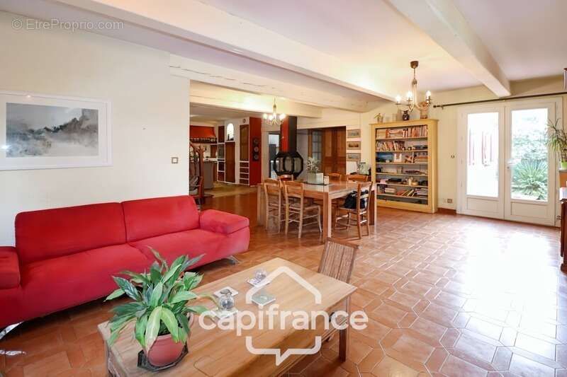 Maison à LA CADIERE-D'AZUR