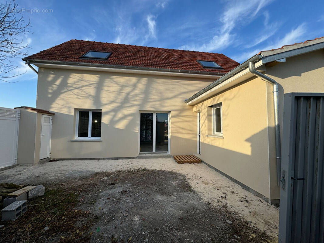 Maison à SAINT-CLAIR-SUR-EPTE