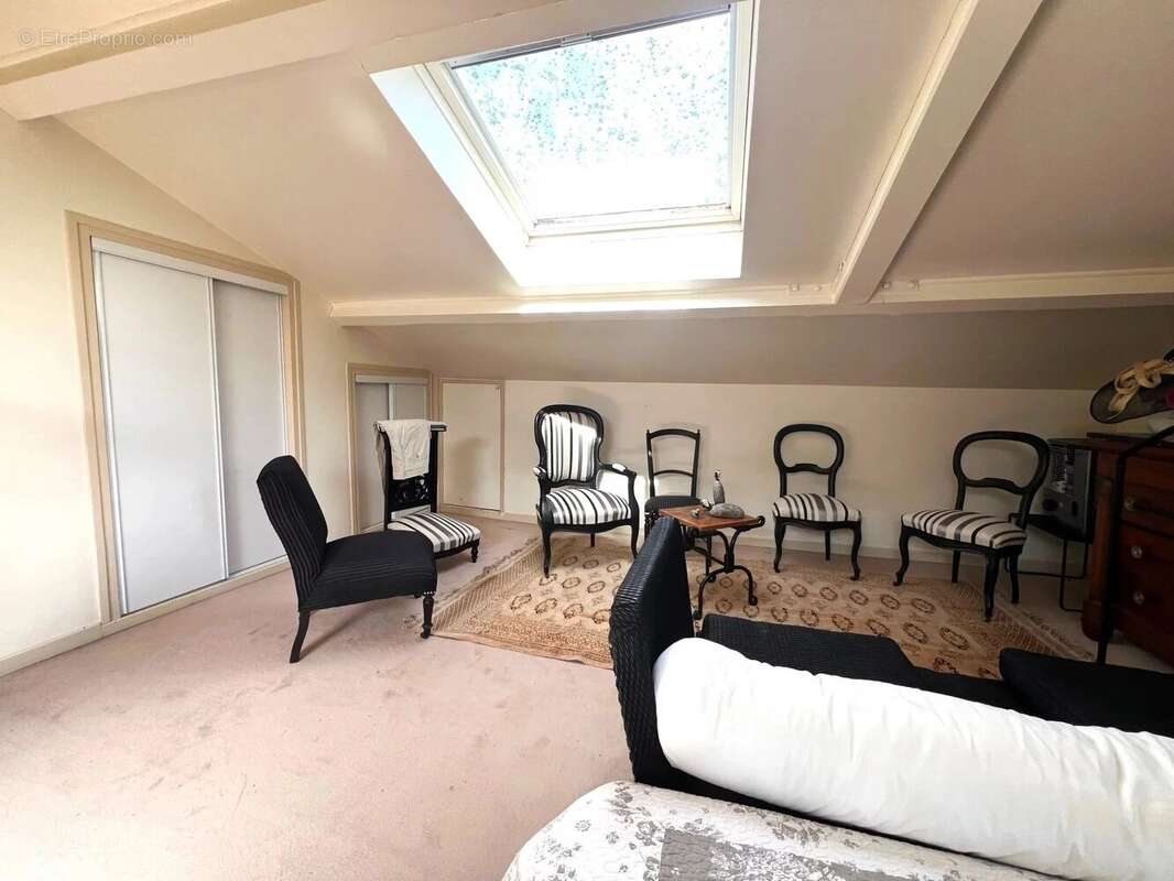 Maison à ESCORNEBOEUF