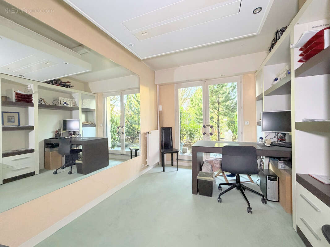 Appartement à RUEIL-MALMAISON