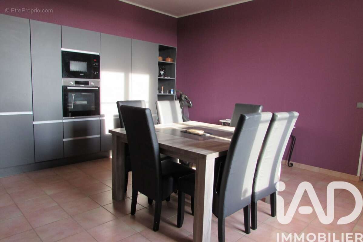 Maison 178 m² à Chalais  - photo 9
