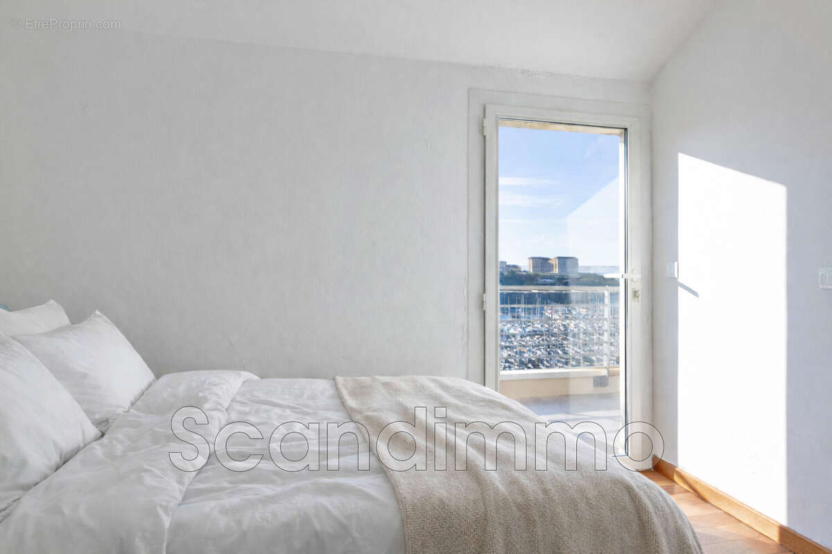 Appartement à MARSEILLE-7E