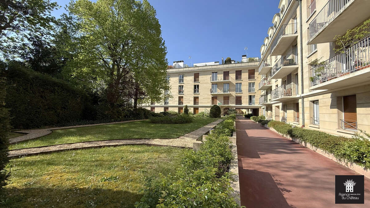 Appartement à VERSAILLES