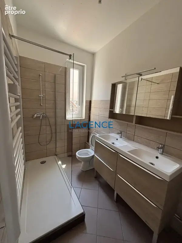 Appartement T2 de 54 m2 en dernier étage avec balcon au centre ville de Hyères - photo 6