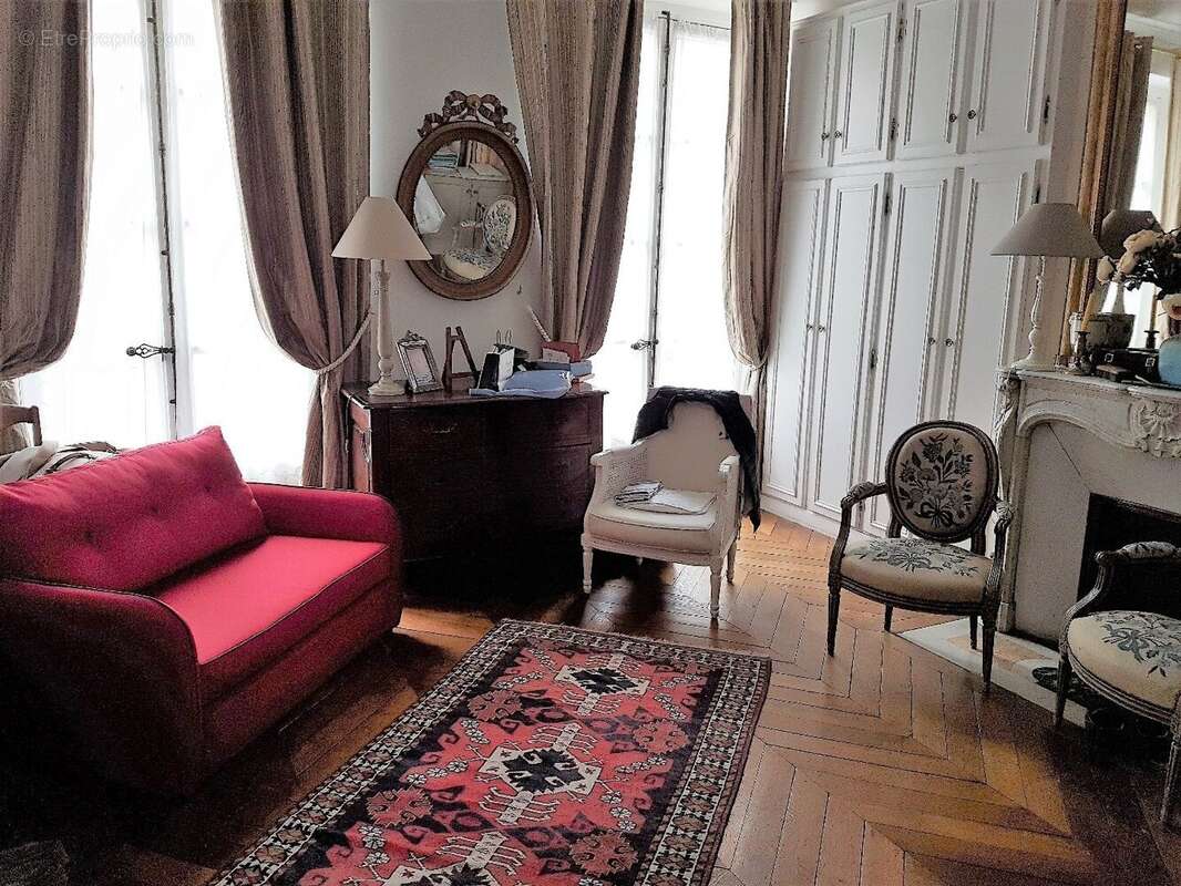Appartement à VERSAILLES