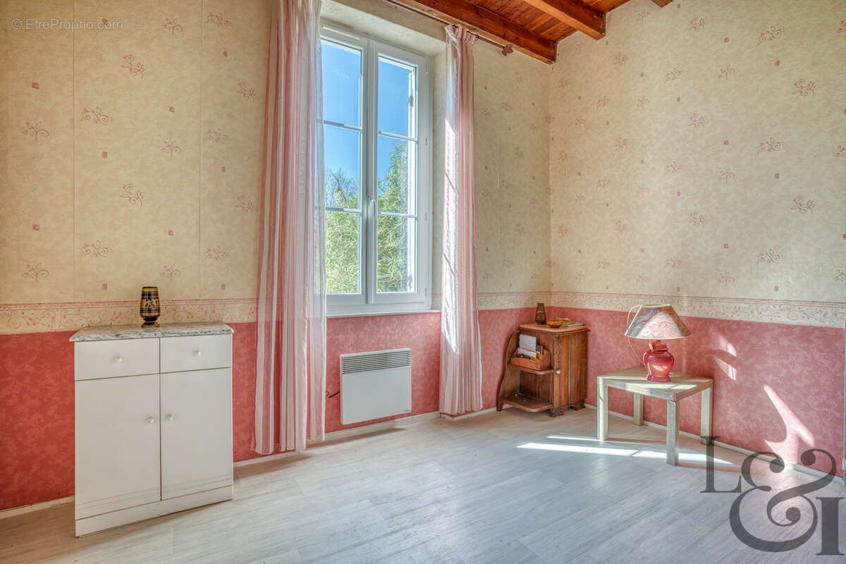 Propriété en pierre à rénover à vendre à Villeneuve-sur-Lot - photo 12
