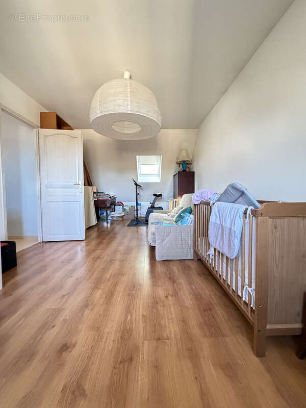 Maison à BURES-SUR-YVETTE