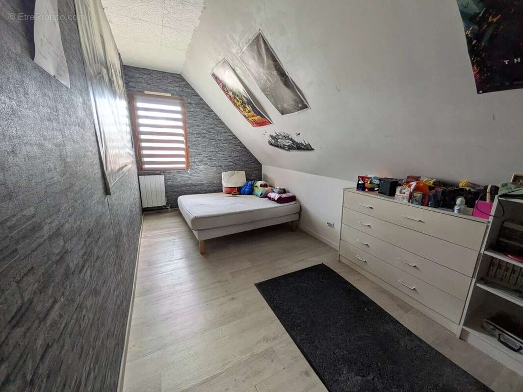 Maison d'habitation - 4 chambres - photo 10