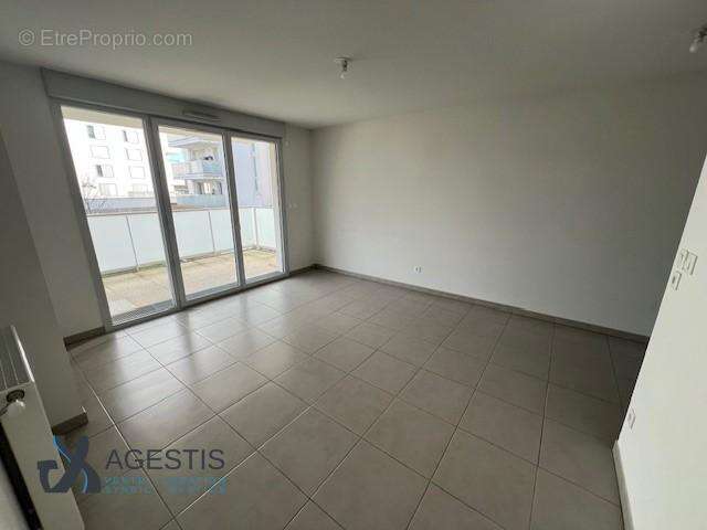   - Appartement à TOULOUSE