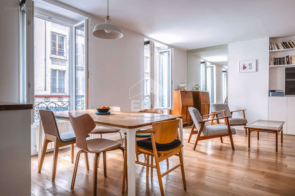 Appartement à PARIS-17E