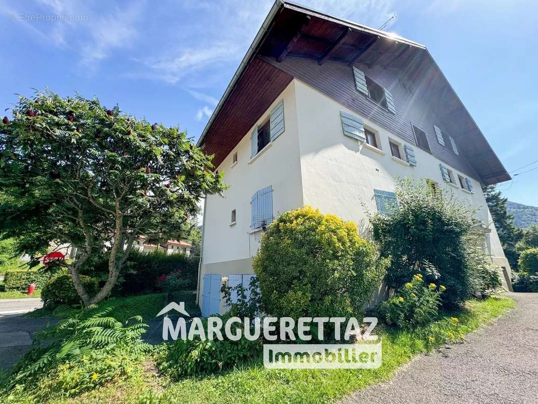 Appartement à SAINT-JEOIRE