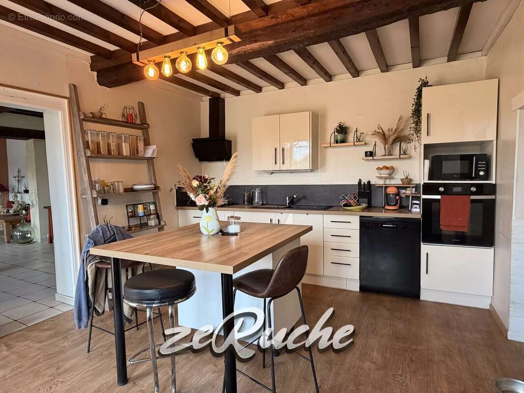 Longère 143 m² – 5 chambres – Dépendance – Terrain 843 m² – Secteur Bayeux - photo 3