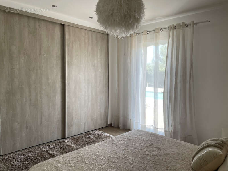 Maison à vendre 5 pièces OLLIERES (83) - photo 11
